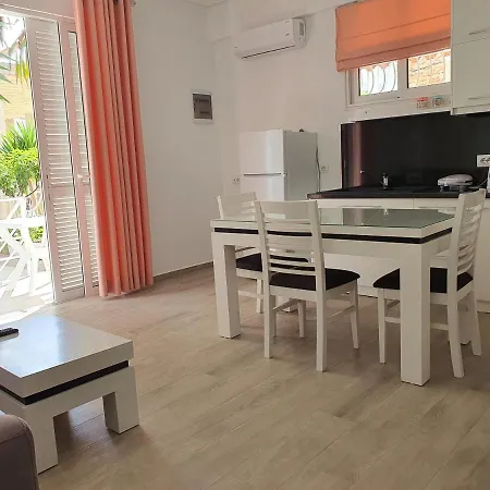 Kristiana * Sarandë