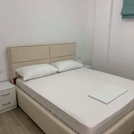 Kristiana * Sarandë